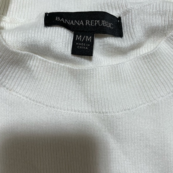 Banana Republic Sweater - Picture 3 of 3